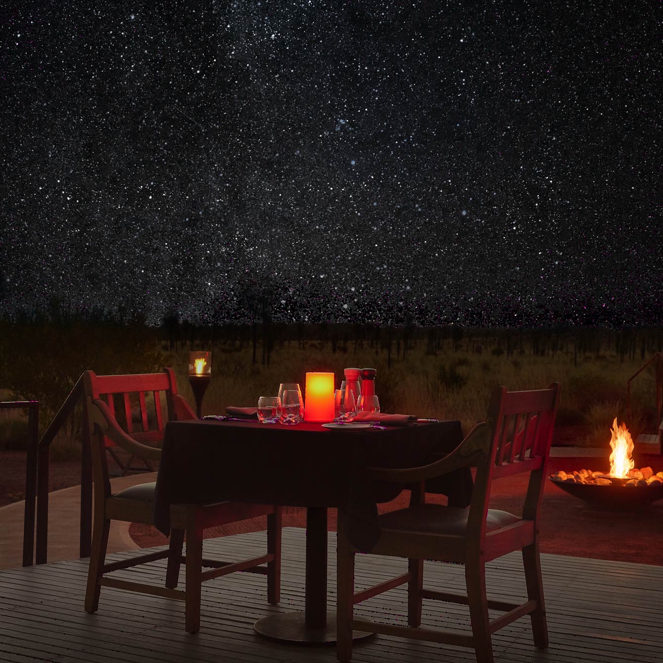 Dining-Under-the-Stars_Right